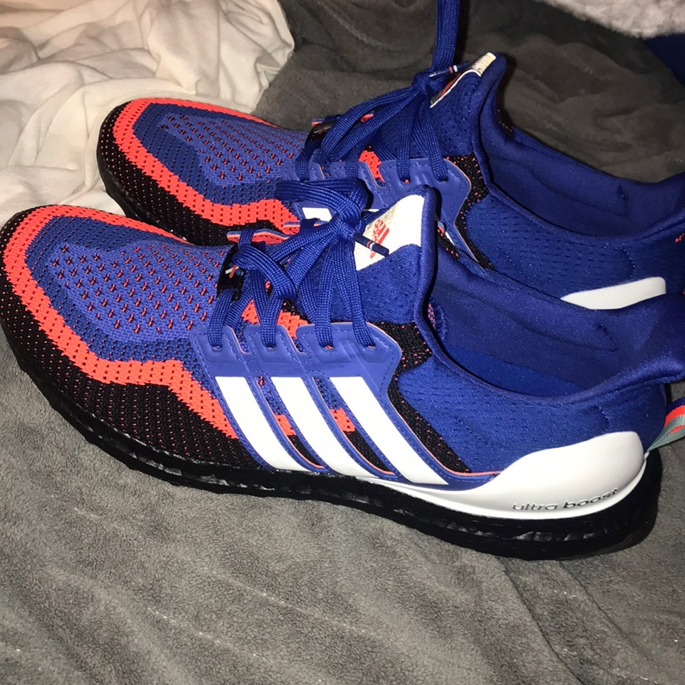 Adidas ultraboost 2.0 Footlocker Asterisk